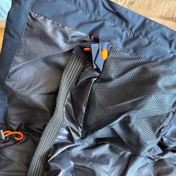 Helly Hansen -NWOT - insulated jacket - size 164/14 - Picture 5 of 6